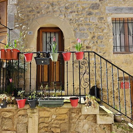 La Petite Maison Cereste Экстерьер фото