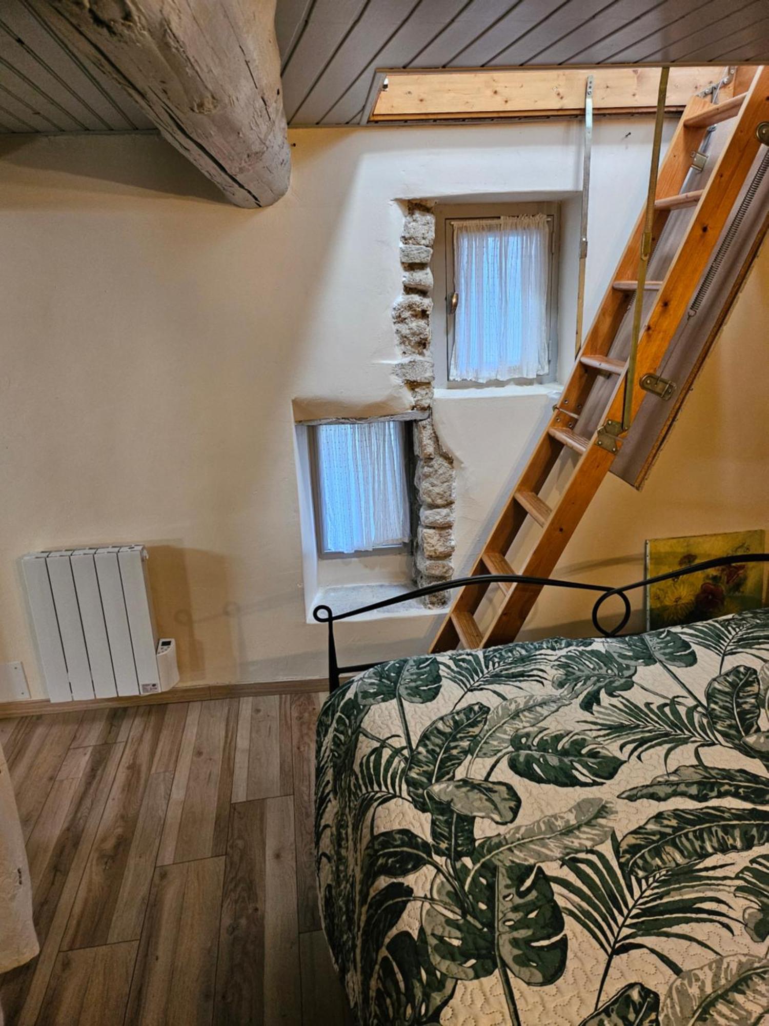 La Petite Maison Cereste Экстерьер фото