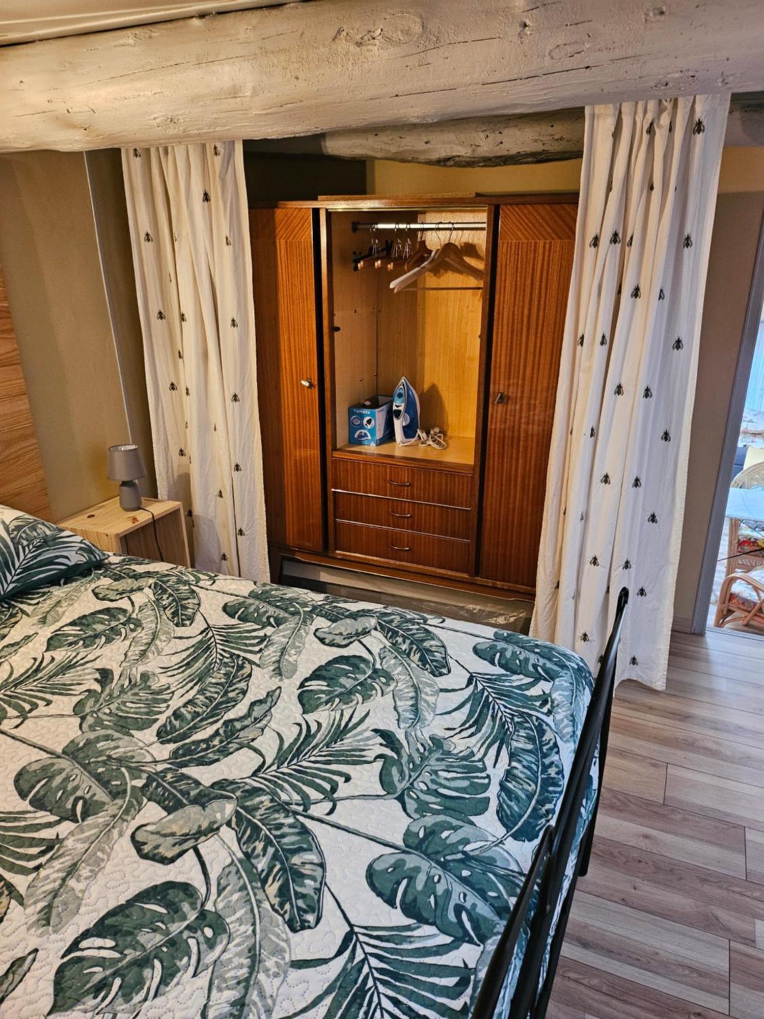 La Petite Maison Cereste Экстерьер фото